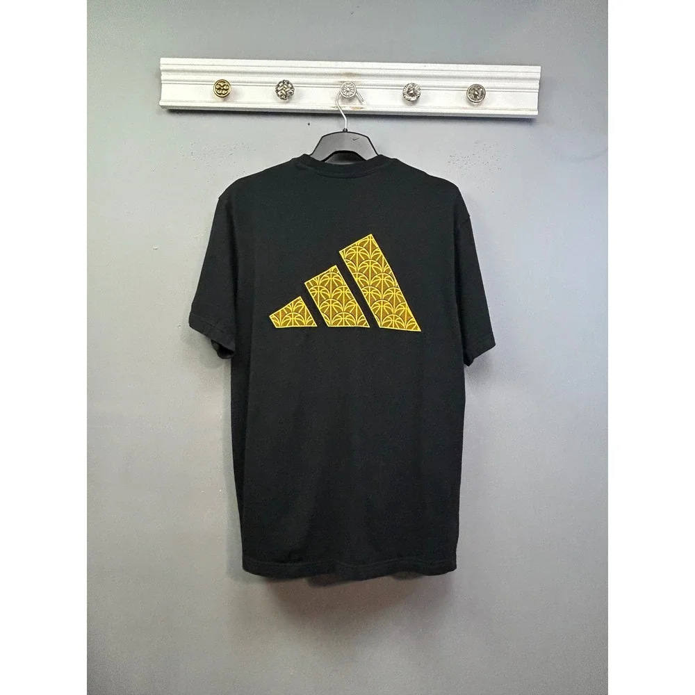 Adidas‎ T-Shirt Mens L Black Lucky Cat Basketball Graphic GE4703 Streetwear Tee